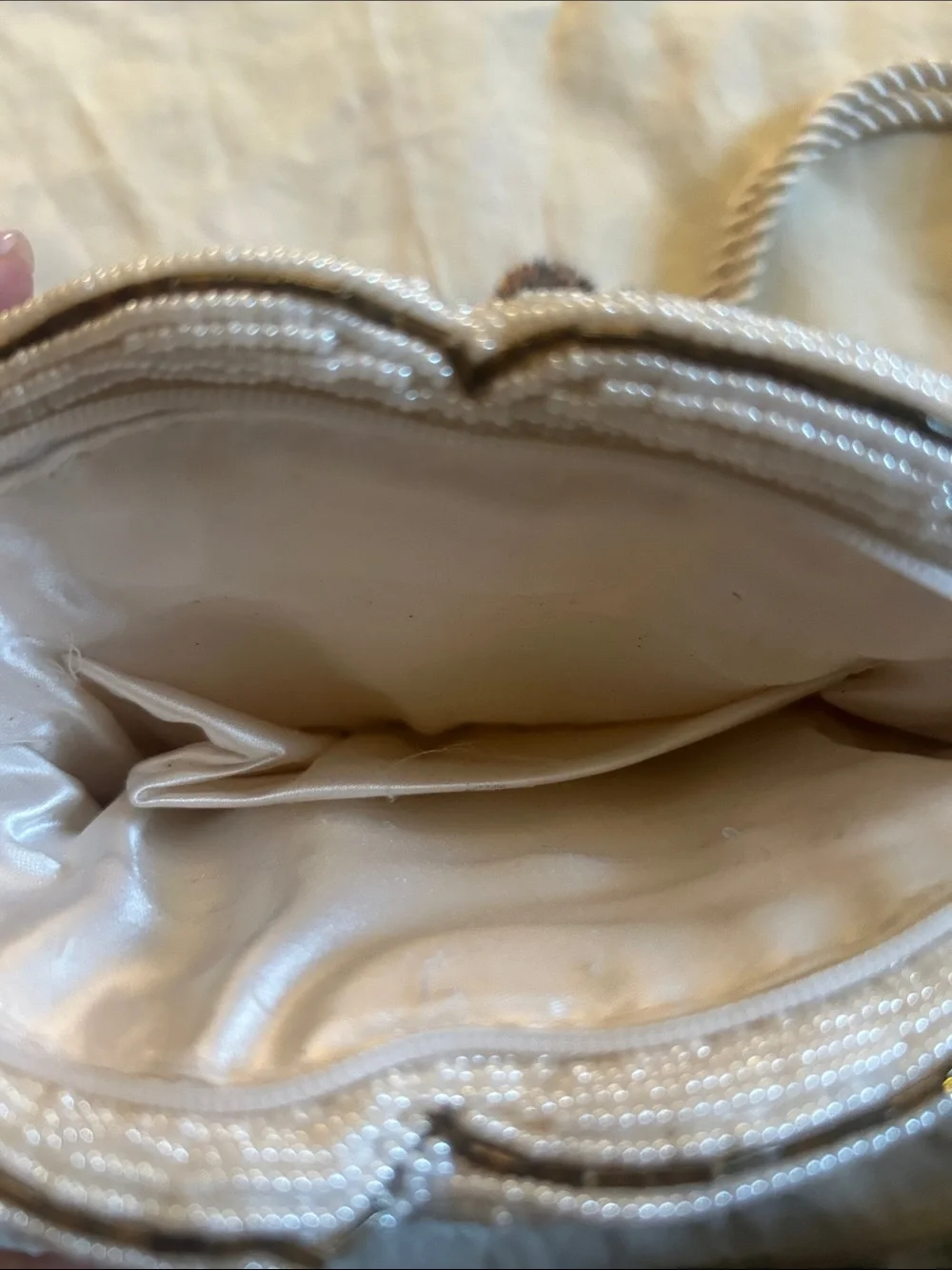 Vintage Jerome Beaded 90’s Nautilus  Crossbody Bag in Lavender,White and Yellow